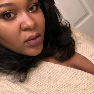 Meet your Posher, Emoni